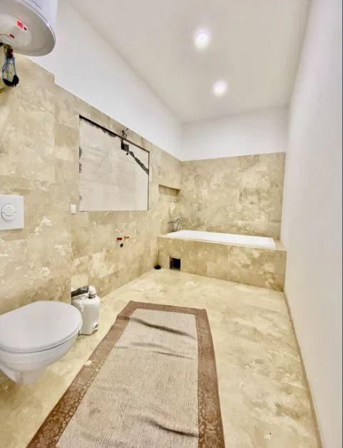 продажа многокомнатной квартиры номер A-173153 в Приморском районе, фото номер 15